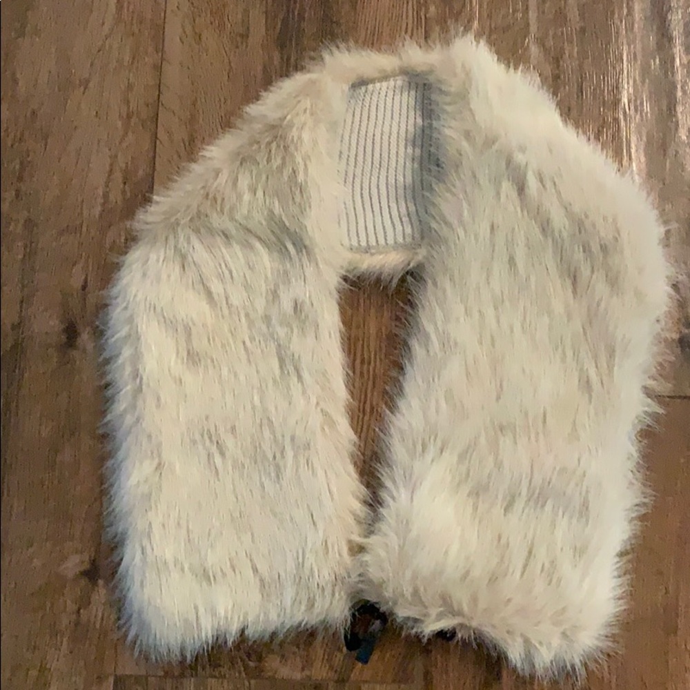 Faux Fur Neck Wrap